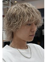 レボ(Revo)&nbsp;ブリーチ２回でミルクティーベージュ