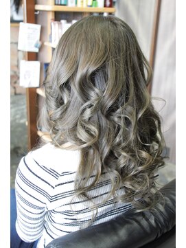 オーバーキャプテンネイキッド(OVER CAPTAIN NAKED) ＊画像加工なし＊プラチナグレージュグラデカラー