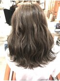 明るすぎないミルクティーグレージュ neolivecopain