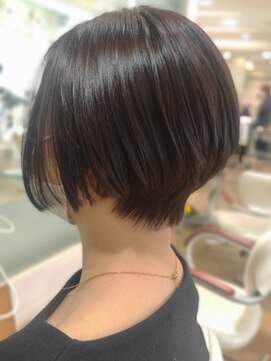 レンジシキチジョウジ (RENJISHI KICHIJOJI) 前下がりショートボブ【RENJISHI 松岡】