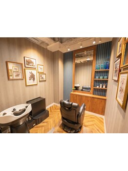 【福島/全席完全個室】 完全個室にシャンプー台完備で移動なし♪プライベートな空間で高技術＆贅沢時間を!