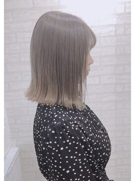 ジーナ 船橋(Zina) 小顔セミウェットウェーブピンクベージュハイライトカラー