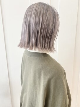 コワファースト  させぼ五番街店(COIFF1RST) ホワイトベージュ