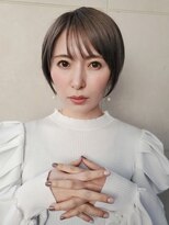 ヘアーデザイン ミヤビ 広尾(HAIR DESIGN MIYABI) 大人かわいいショートボブ　×　シルバーカラー