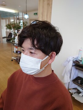 サムソン&デリラ ニージ(Ni-ji) 刈り上げヘア