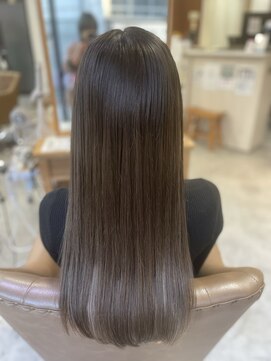 フツーロ 栄(FUTURO) インナー入れて大人ギャル！！