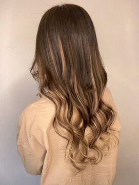 フツーロ 栄(FUTURO) メッシュスタイル