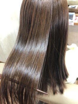 ソルシエ ヘアー(Solcie hair)の写真/経験豊富なスタイリストが担当◎どんなスタイルもお任せ下さい！自宅での再現性も高いスタイルに【大野城】