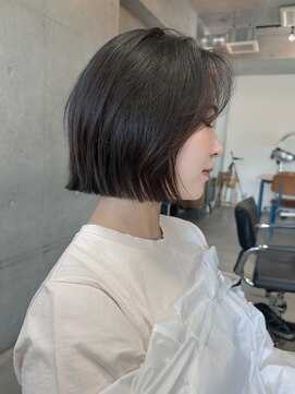 ナループロア ルームー(Nalu pu loa ROOMOO) そとはねタッセルカット/切りっぱなし/タンバルモリ/韓国ボブ