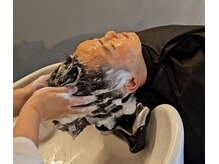 シェーレ ツァック(SCHERE ZACK)の雰囲気（男性専用メニュー 整体ヘッドスパ+炭酸パックで頭皮とお顔のケア）