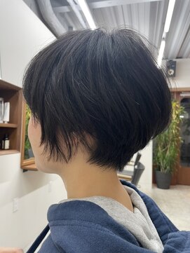 エディ(Hedi) くびれショートヘア