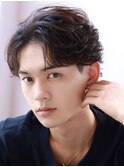 フェザーパーマセンターパートニュアンスパーマ韓国マッシュ黒髪