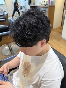 ダーチャ(Datsche) 緩めのスパイラルパーマ