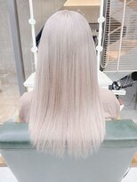 デイズ(days)&nbsp;SNS映え！ホワイトカラーのストレート×ロング