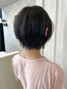 福山人気20代30代40代伸ばしかけ外ハネショートダークグレージュ