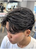 渋谷フェザーパーマメンズマッシュウルフセンターパート