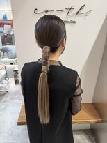 コース(co-th.) タイトポニーアレンジ結婚式成人式ヘアセット×小野ふゆり