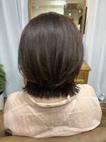 ラナ(LANA) 透明感のあるオリーブベージュカラー