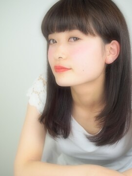 コニ(Coni) ナチュラルストレートセミディ