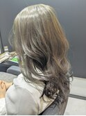 カーキグレージュ×サマートレンドカラー×ゆるふわ巻き