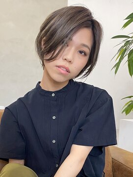 ワン バイ ジエクト(One by The Ect) 大人かわいいシースルバング前下がりショートボブグレージュ