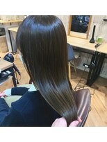 ジーナ 西新(Zina)&nbsp;透明感たっぷりOlive