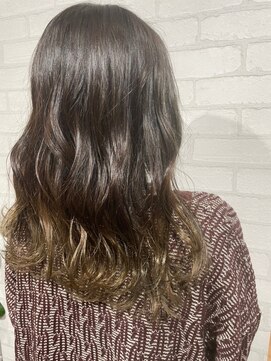 ビス ヘア アンド ビューティー 西新井店(Vis Hair&Beauty) 20代30代ダブルカラーブリーチ立体感グラデーション透明感