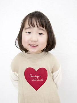フォトスタジオ アンド ヘアメイク ニコメルシー(photo studio hair make nico merci) キッズカット 女の子 ボブスタイル