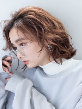 ベランダ ヘアの写真/【イルミナカラー取扱い】トレンド×個性で周りと差がつくカラーstyle★ブリーチのダメージ軽減で艶感UP！