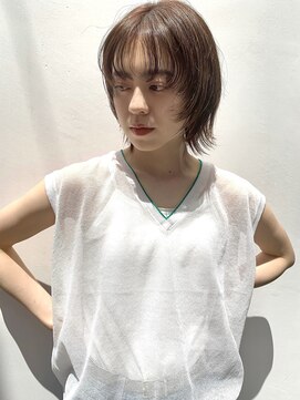 ノーム(norm) レイヤーボブ/ミルクティーベージュ