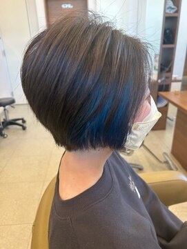 ヘアー ラヴワン 大間々(hair love One) インナーカラーエメラルドグリーン