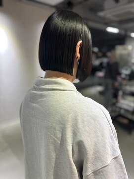 ゲームバイアランスミシー 心斎橋(GAME by Alan Smithee) ボブ/ミニボブ/切りっぱなしボブ/ワンレン/黒髪/縮毛矯正