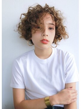 ナヌーク ダイカンヤマ(nanuk daikanyama) 柔らかくてしっかり、ソフトスパイラルパーマ