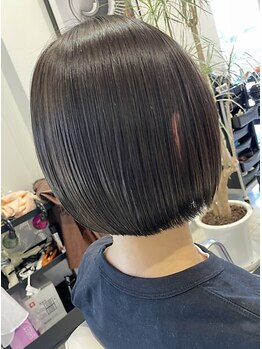 《似合わせカット＋カラー＋トリートメント￥9300～》大人女性の魅力が活きる上品なショート・ボブを♪