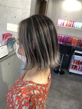 レーヴ(REVE) ホワイトバレイヤージュ