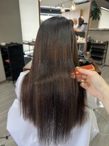 アリカ(arika)&nbsp;ブリーチ毛も艶々ストレート髪に