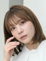 ソワネ 表参道(soigne)&nbsp;表参道ミディアムストレートニュアンスカラーアッシュグレー30代