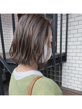 セカンド(2nd) ハイライト/切りっぱなしボブ／ブリーチ／ボブ／髪質改善