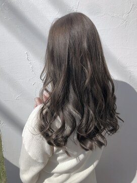 ナッツ(Nut's) 潤艶フォギーベージュ