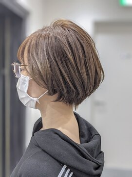 ジエクト 本店(The Ect) 丸みショートマッシュ×ハイトーンカラー×ミルクティーベージュ