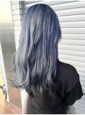 ネイビーブルー