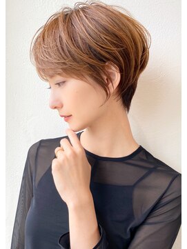 アンド ストーリーズ(&STORIES) 前髪あり耳掛け丸みくびれボブ/20代/30代/40代/ショート（蘭）