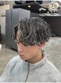 熊本波巻きパーマ メッシュ ツーブロック センターパート メンズ