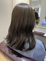 アマレット(Amaretto)&nbsp;【オリーブグレー×ゆる巻きミディ】