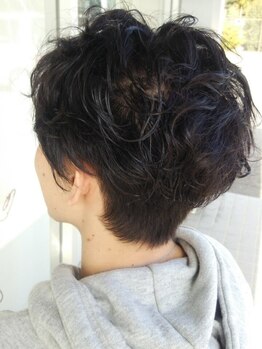 レゴリス プレミア ヘアー(REGOLITH PREMIER HAIR)の写真/少人数サロンだから緊張しない！メンズにおすすめのアットホームなサロンです。自宅でのセットも楽ちんに♪