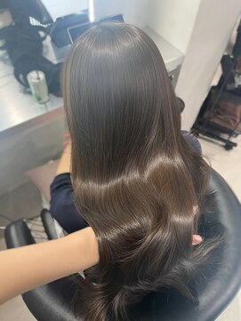 ユーフォリア 池袋東口駅前店(Euphoria) 【Euphoria MITSUKI】上品なブラウンベージュカラー