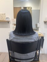 クク(coucou)&nbsp;切りっぱなしミディアムボブ