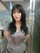 ノラ シブヤ(NORA)&nbsp;黒髪ハッシュカットレイヤーカットシャギーレイヤーウルフカット