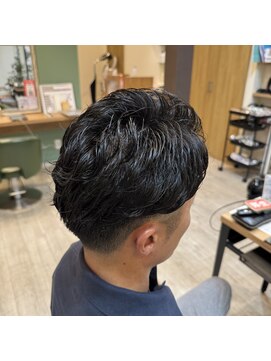 クロエバイラヴィズム 郡山さくら通り店(CLOE by LUVISM) 毛流れパーマ・メンズ