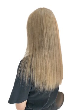 ミオール バイ ココ(MIOR by COCO) ブロンド